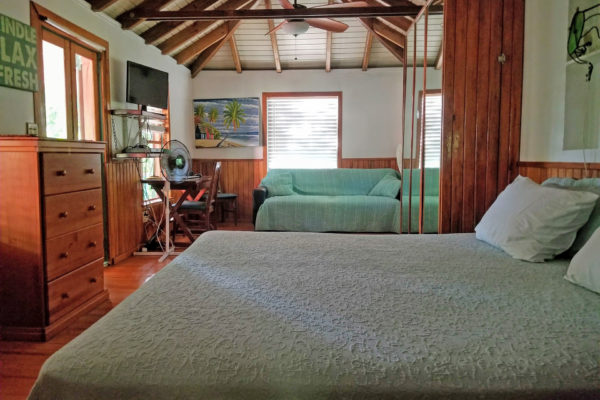 Peaceful-Cottages-Villa-Two-Inside-03